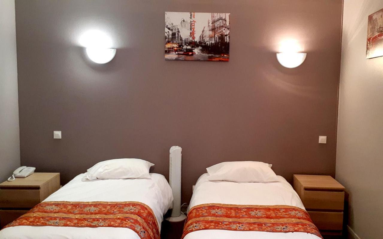 Logis Hotel Le Val De Vence Launois-sur-Vence Eksteriør bilde
